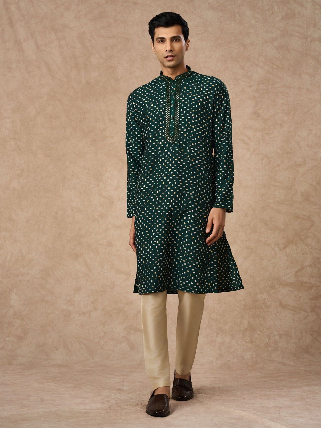 Manyavar Men Dark Green Silk Kurta Pajama