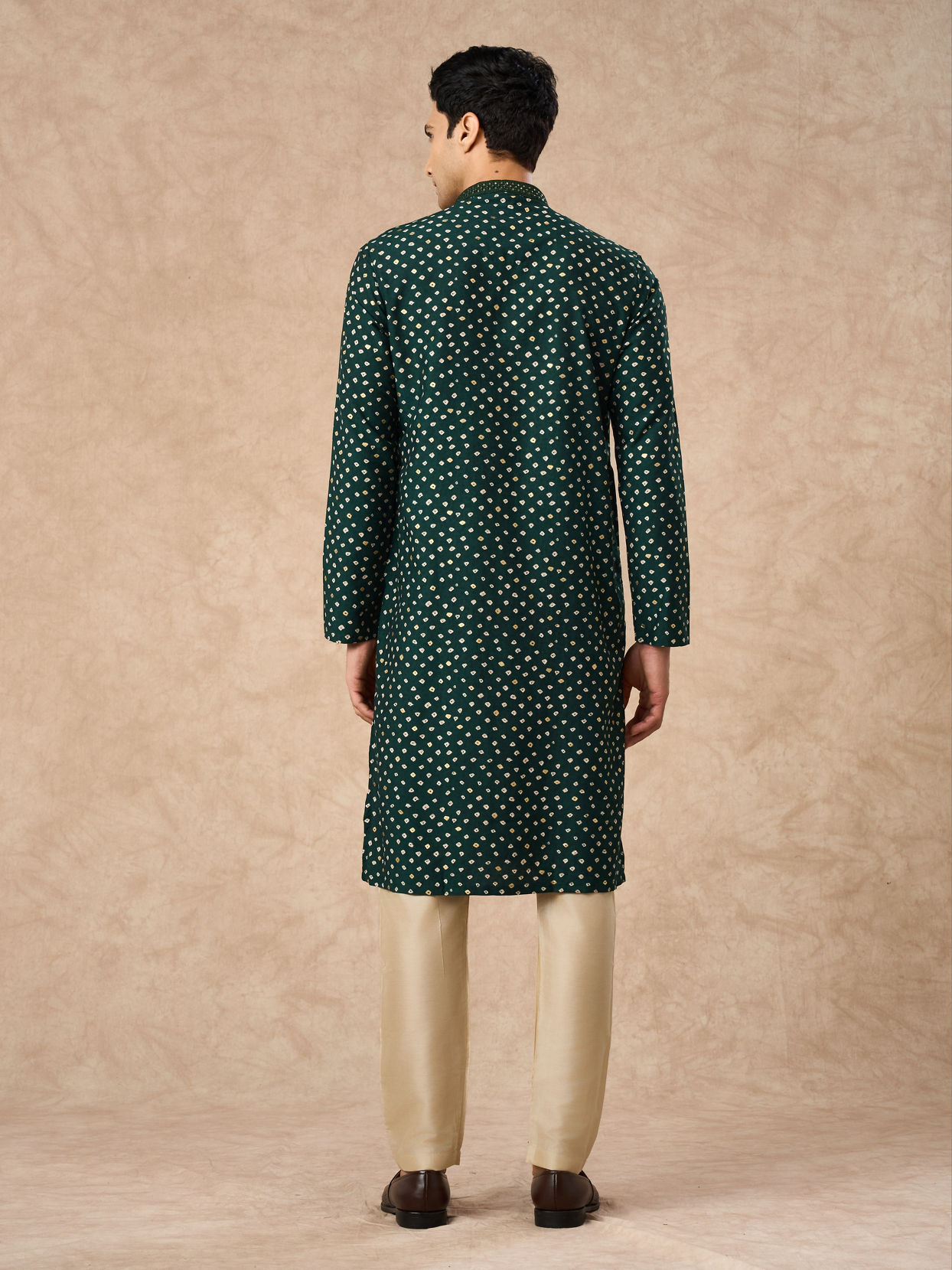 Manyavar Men Dark Green Silk Kurta Pajama