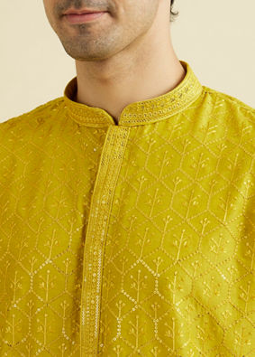 Manyavar Men Green Enigma Kurta Pajama
