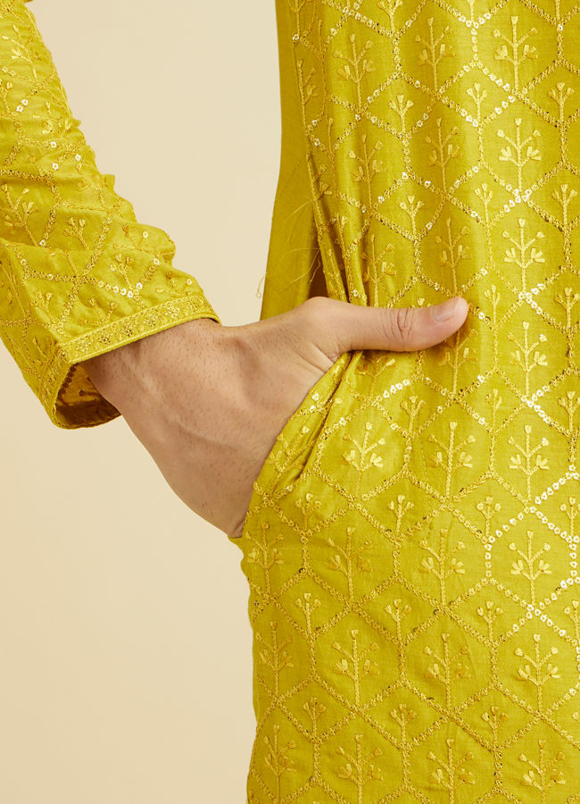 Manyavar Men Green Enigma Kurta Pajama