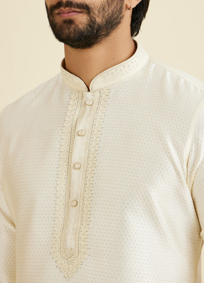 Manyavar Men Creamy Delight Kurta Pajama