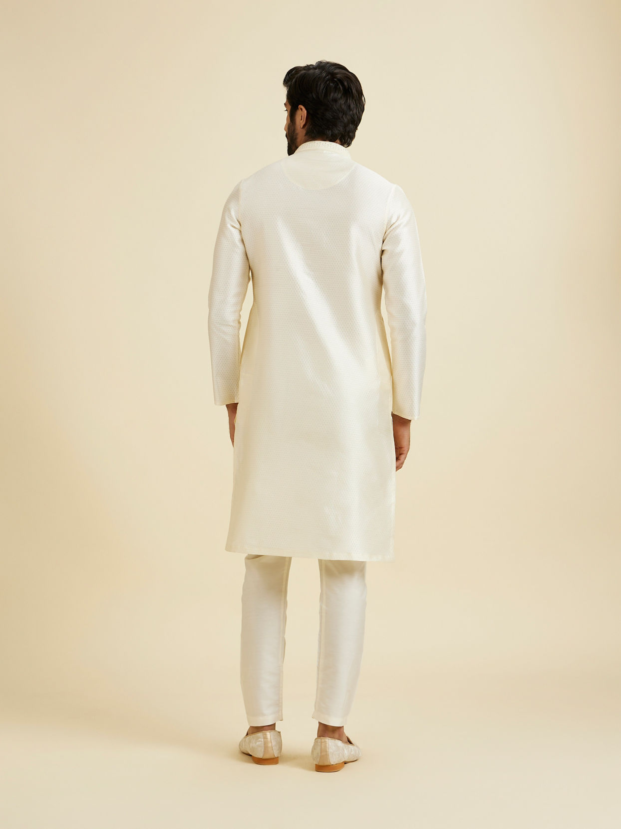 Manyavar Men Creamy Delight Kurta Pajama