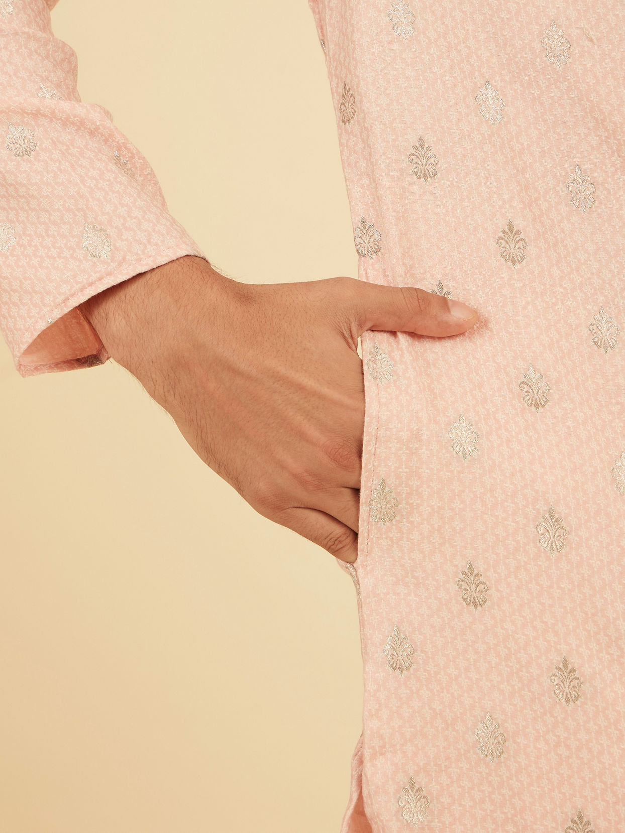 Manyavar Men Pink Blended Cotton Kurta Pajama