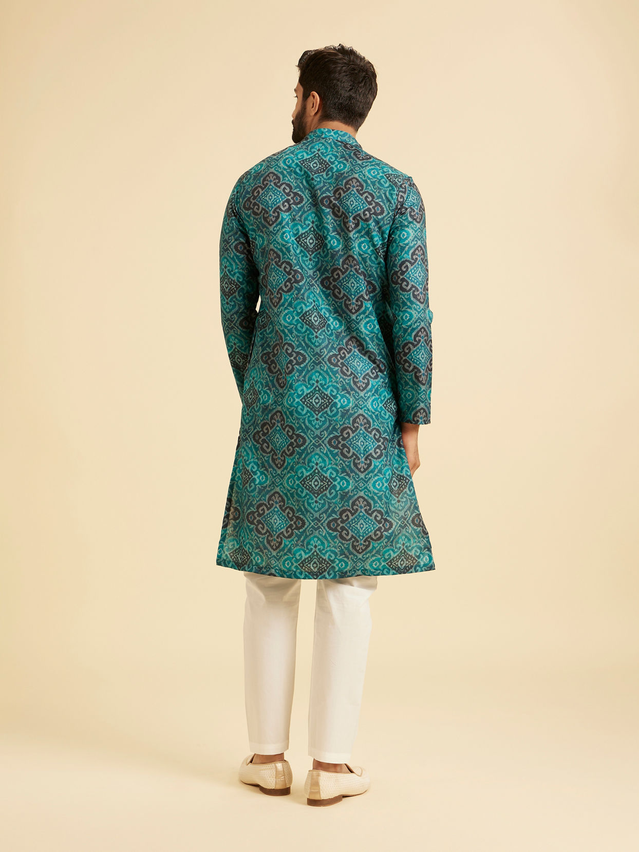 Manyavar Men Turquoise Blue Lustrous Kurta Pajama