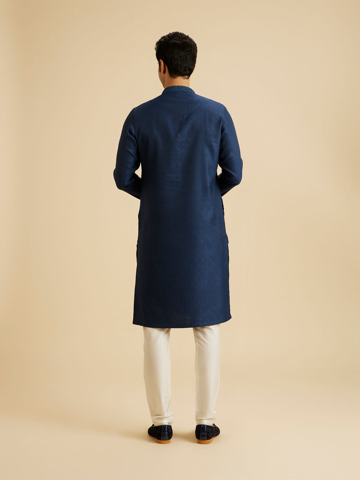 Manyavar Men Elegant Teal Blue Kurta Pajama