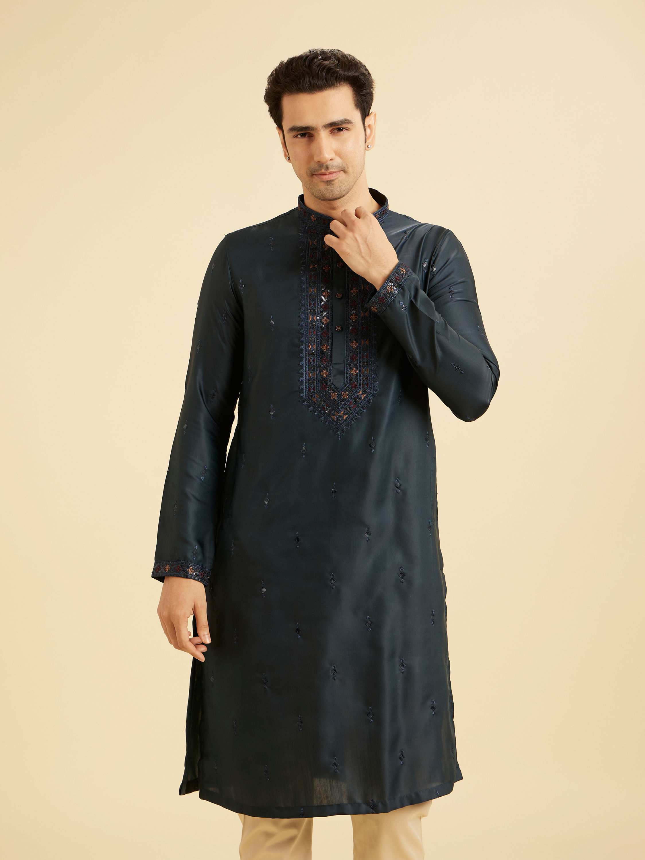Manyavar Men Teal Blue Tantalizing Kurta Pajama