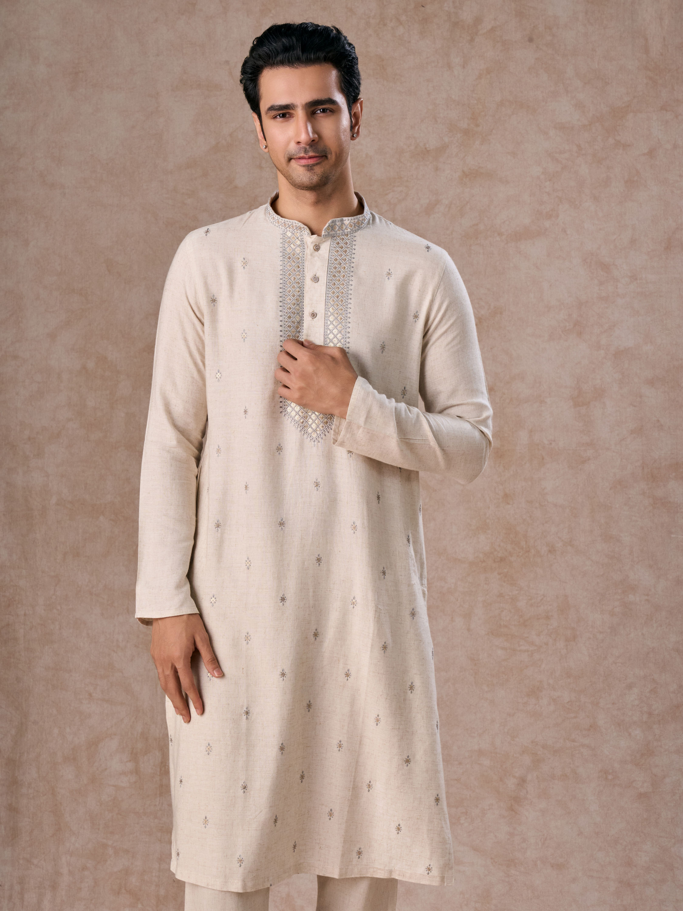 Manyavar Men Light Grey Elegant Kurta Pajama