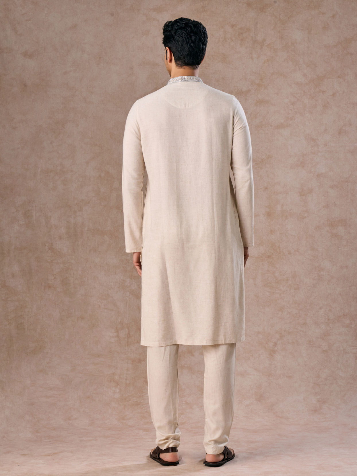 Manyavar Men Light Grey Elegant Kurta Pajama