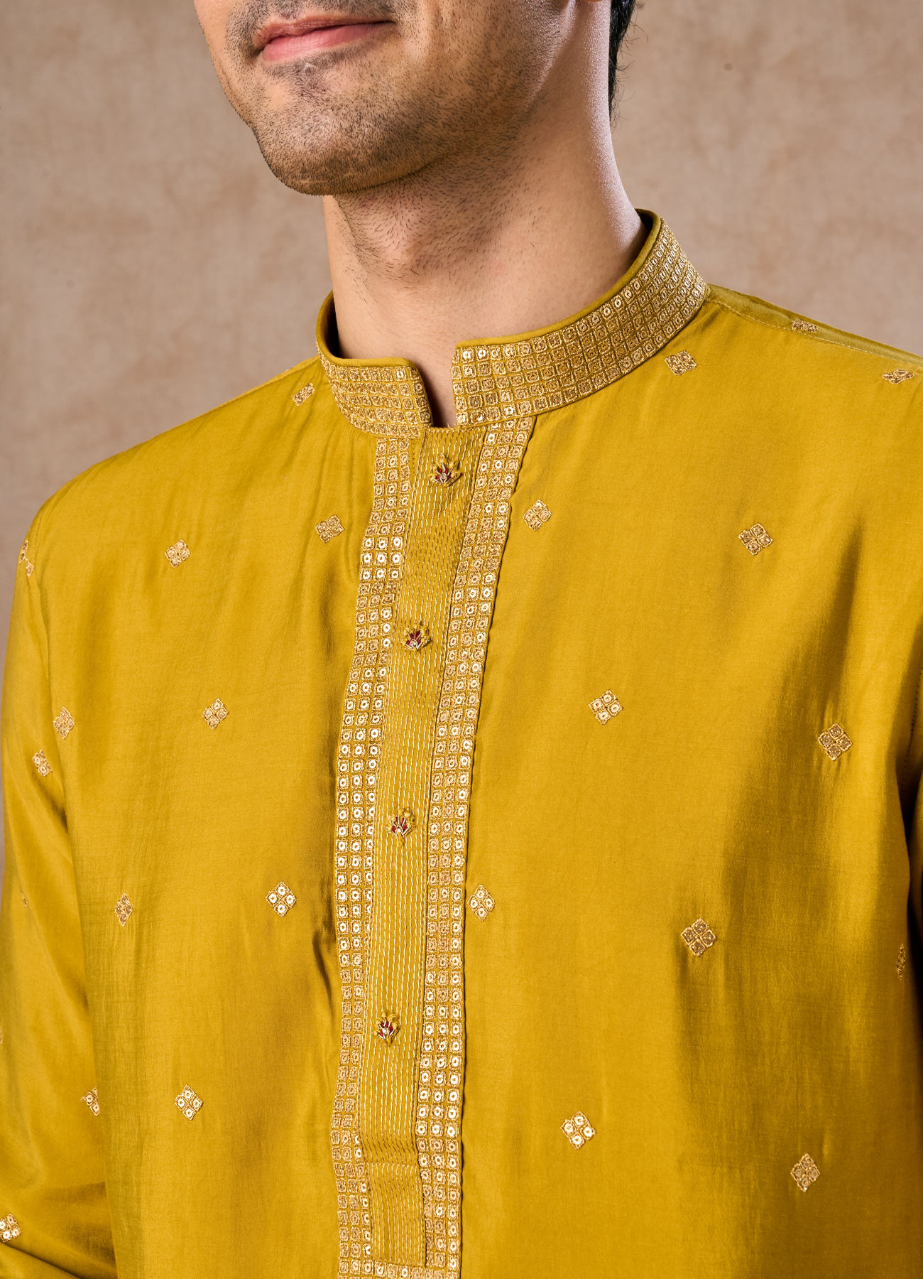 Manyavar Men Mehndi Green Graceful Kurta Pajama Dupatta Set
