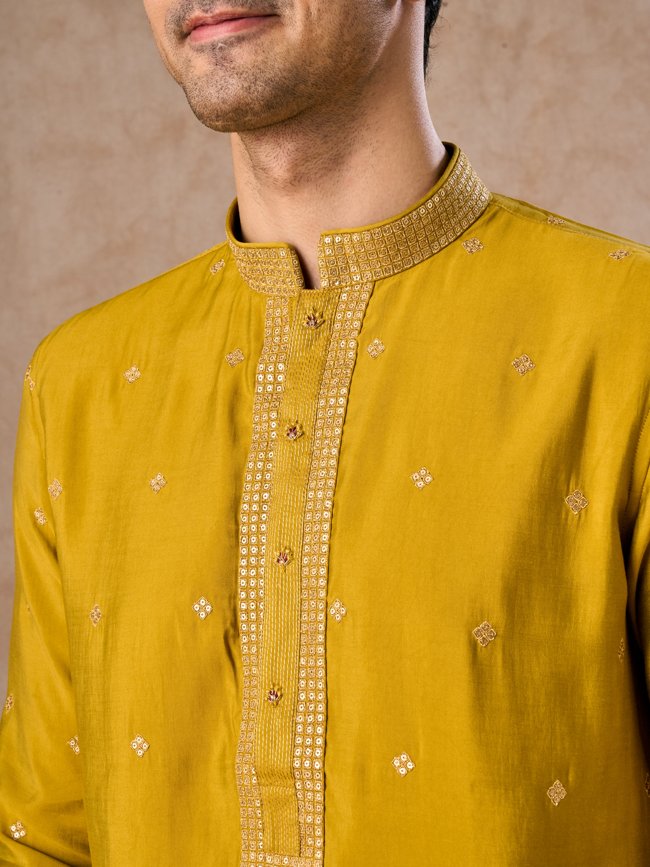Manyavar Men Mehndi Green Graceful Kurta Pajama Dupatta Set