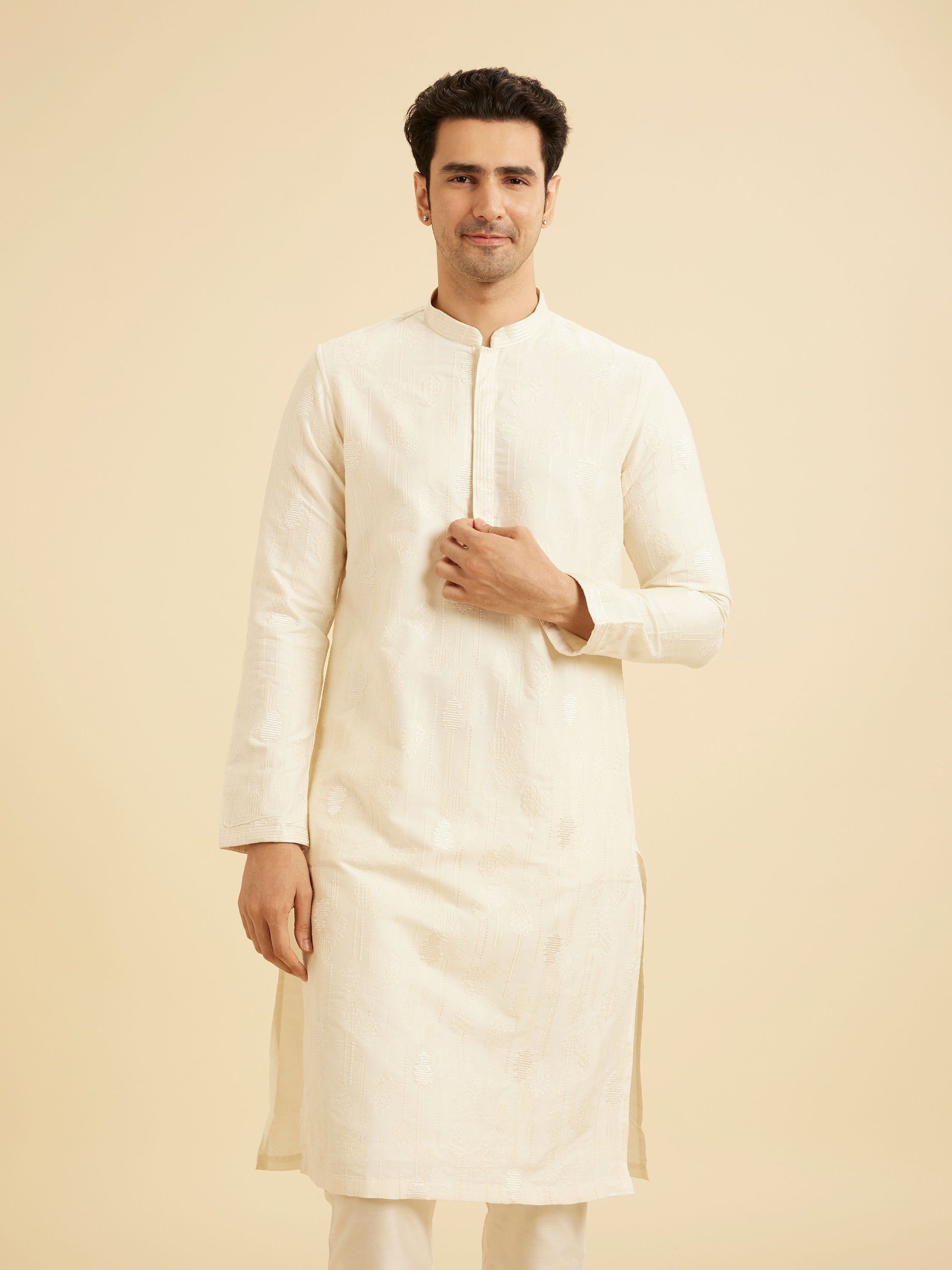 Manyavar Men Cream Hued Elegance Kurta Pajama