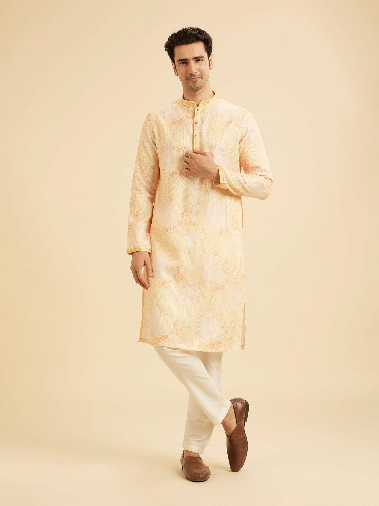 Manyavar Men Sunshine Elegance Kurta Pajama
