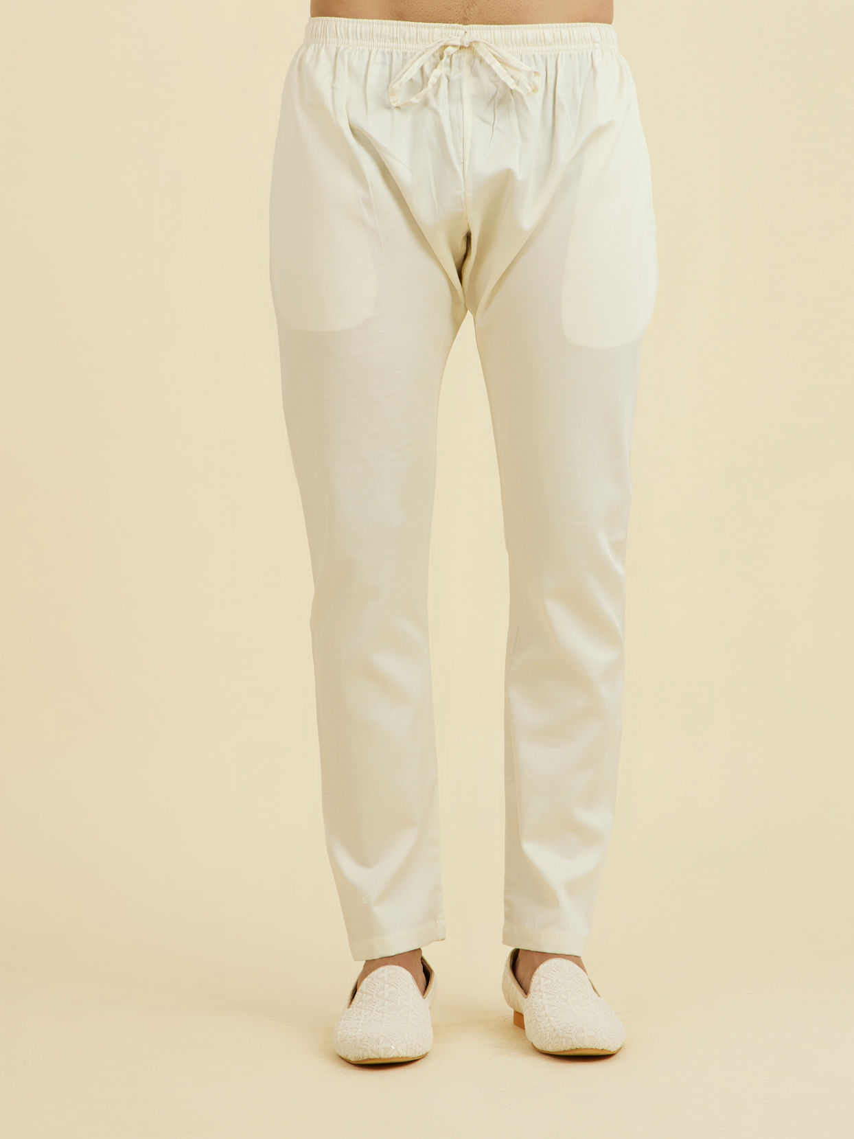 Manyavar Men Cream Georgette Ensemble Kurta Pajama