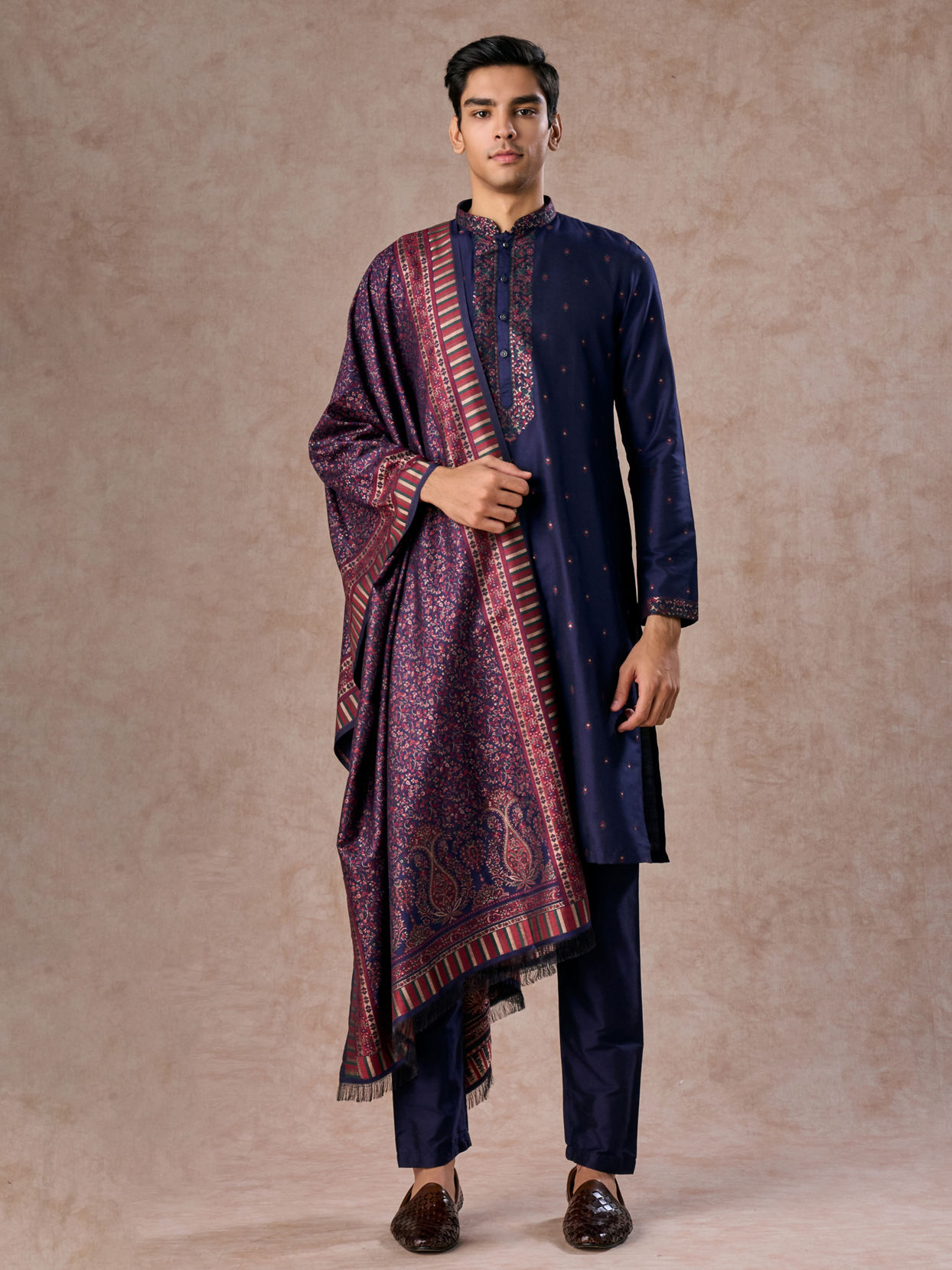 Manyavar Men Intricate Dark Blue Celebration Kurta Pajama Dupatta
