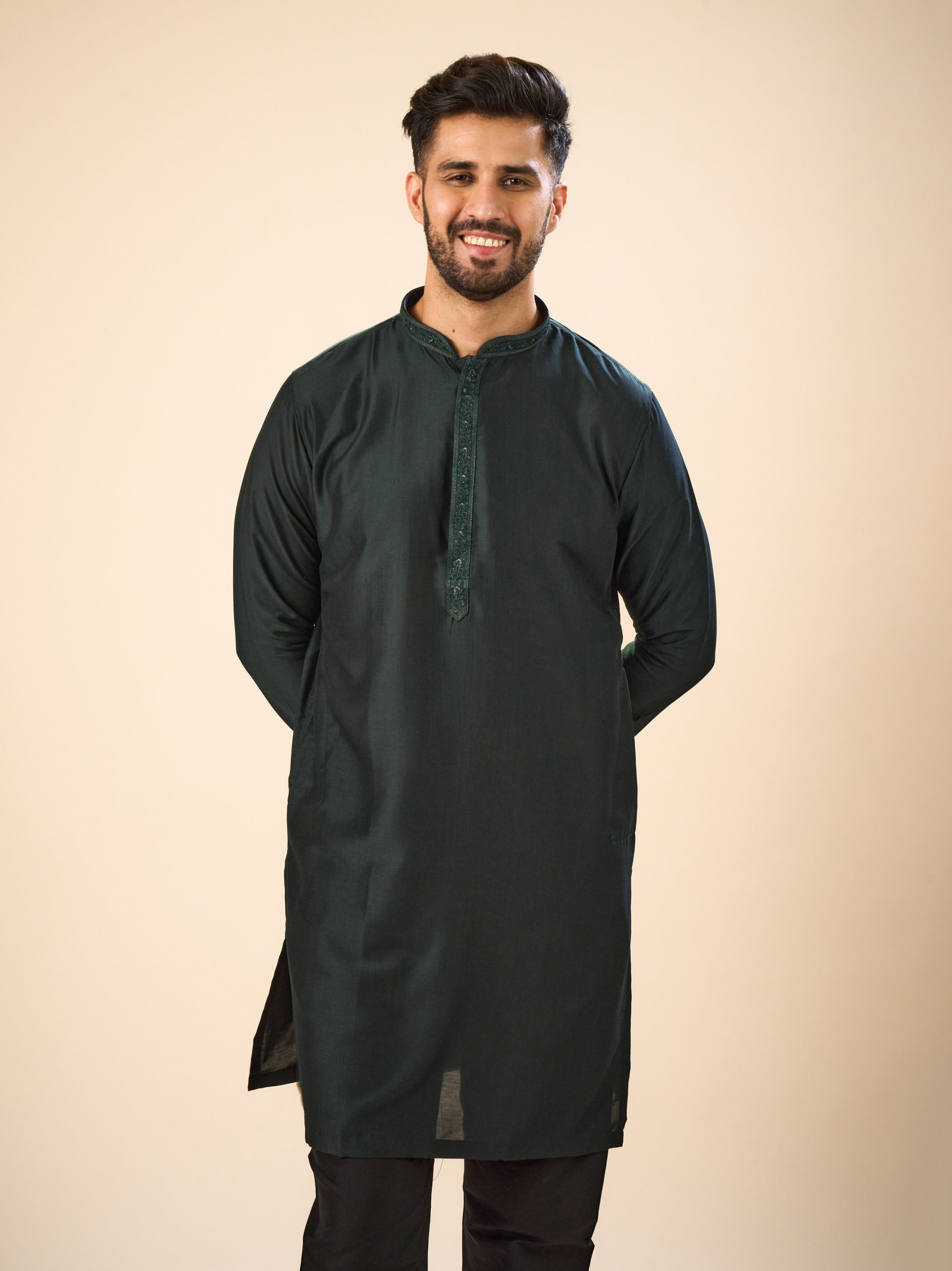 Manyavar Men Dark Green Elegance Kurta Pajama