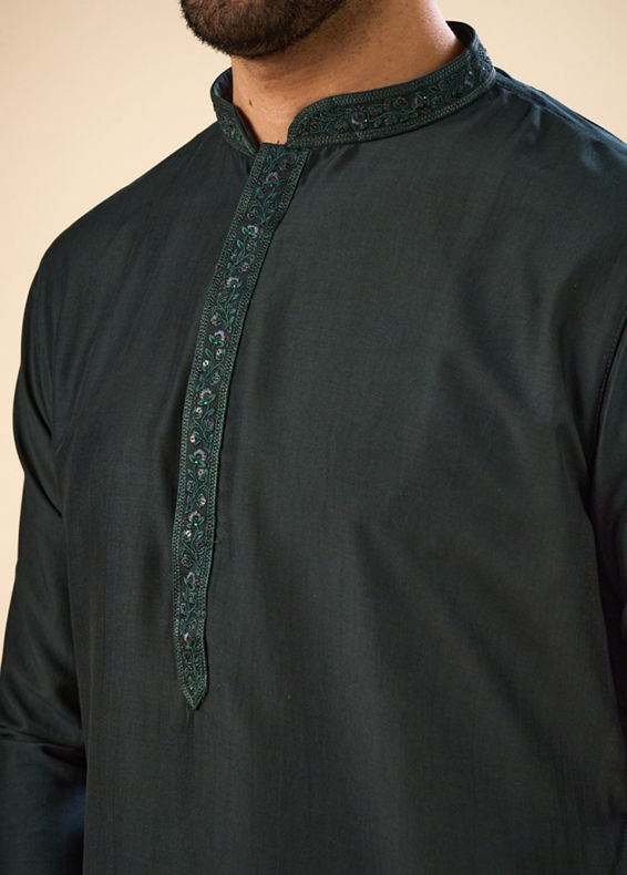 Manyavar Men Dark Green Elegance Kurta Pajama