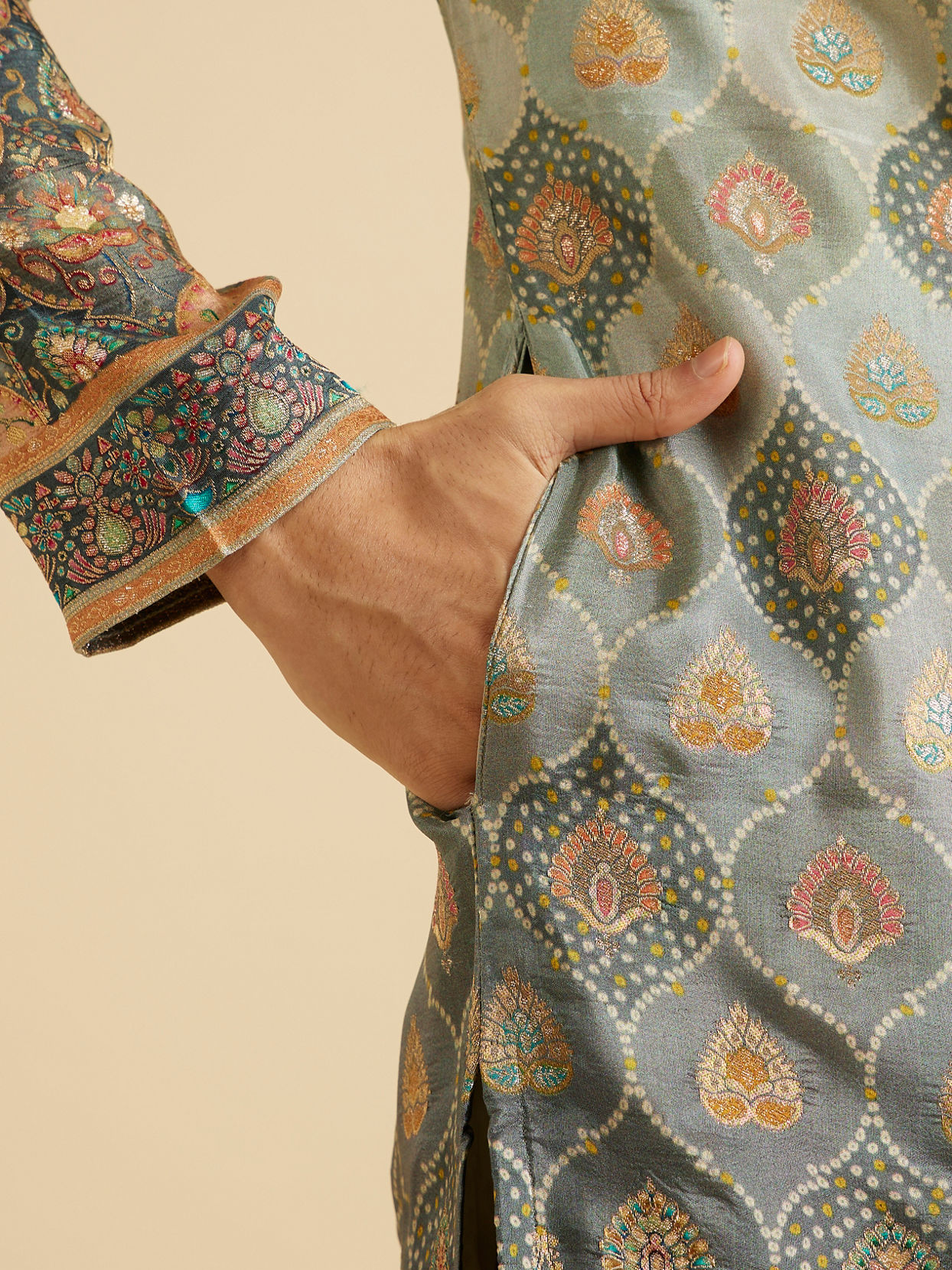 Manyavar Men Green Elegance Kurta Pajama