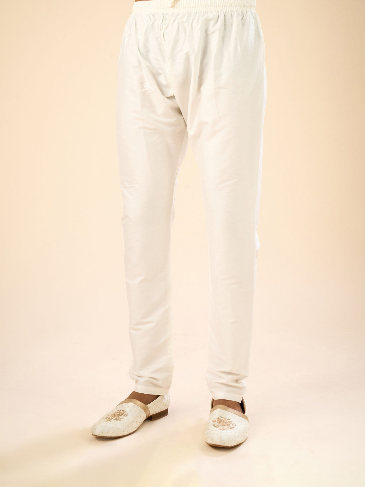 Manyavar Men Elegant Cream Jacquard Kurta Pajama