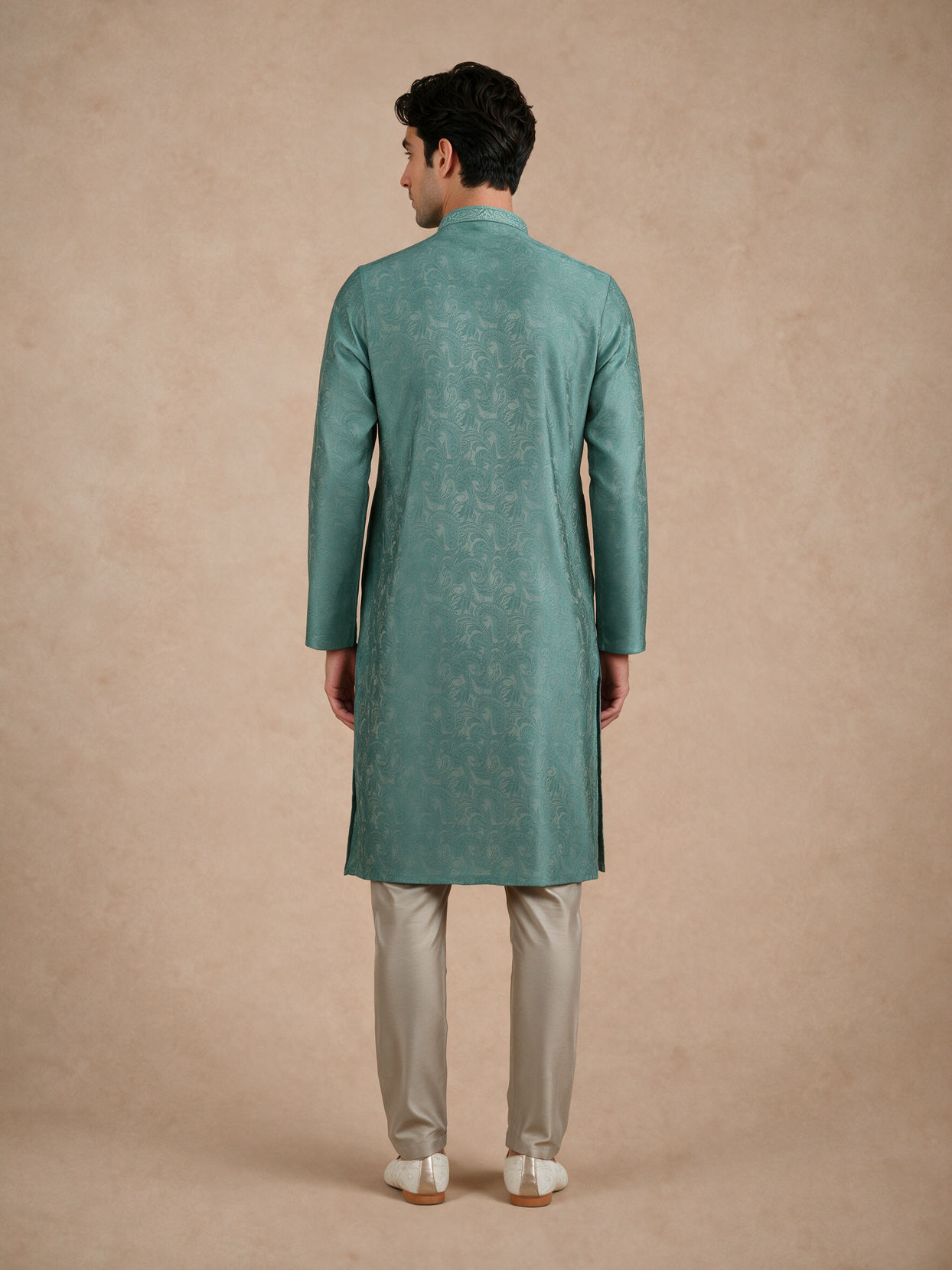 Manyavar Men Aqua Green Blended Viscose Kurta Pajama with Basic Design
