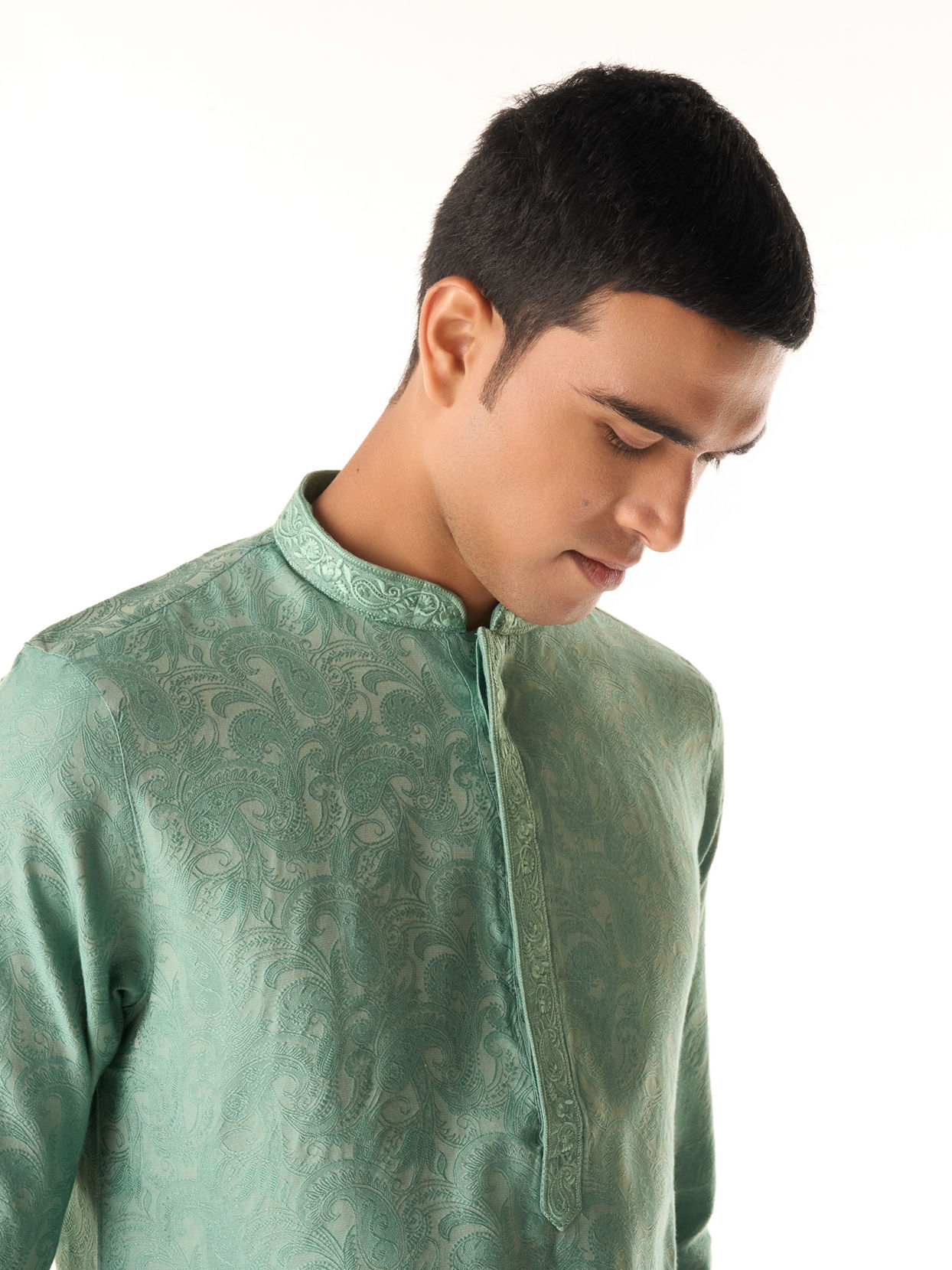 Manyavar Men Aqua Green Blended Viscose Kurta Pajama with Basic Design