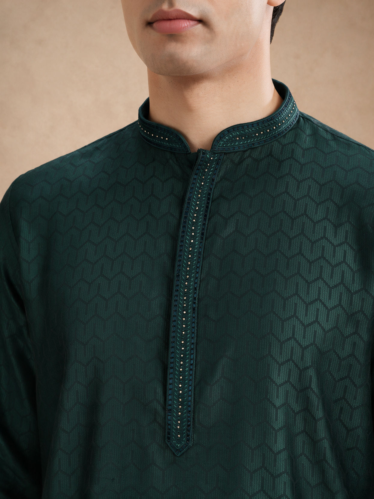 Manyavar Men Dark Green Blended Viscose Kurta Pajama with Basic Design
