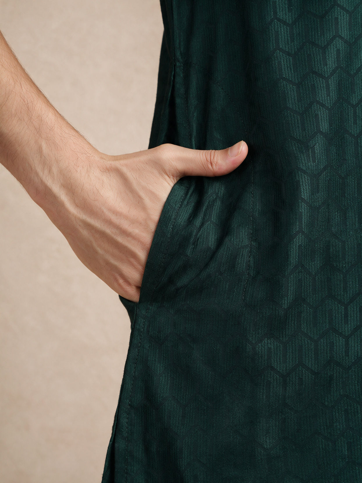 Manyavar Men Dark Green Blended Viscose Kurta Pajama with Basic Design