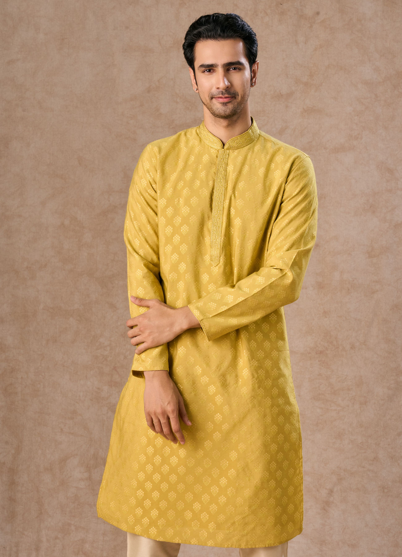 Manyavar Men Mehndi Green Elegance Kurta Pajama