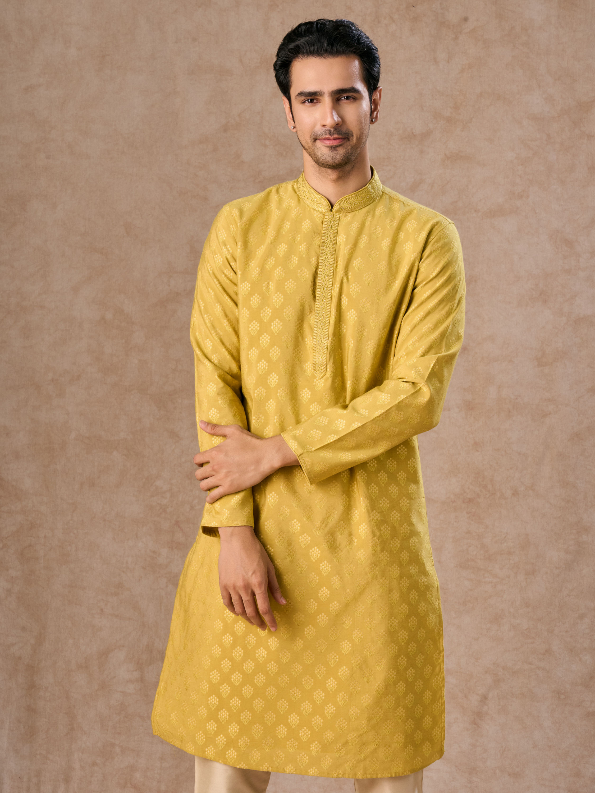Manyavar Men Mehndi Green Elegance Kurta Pajama