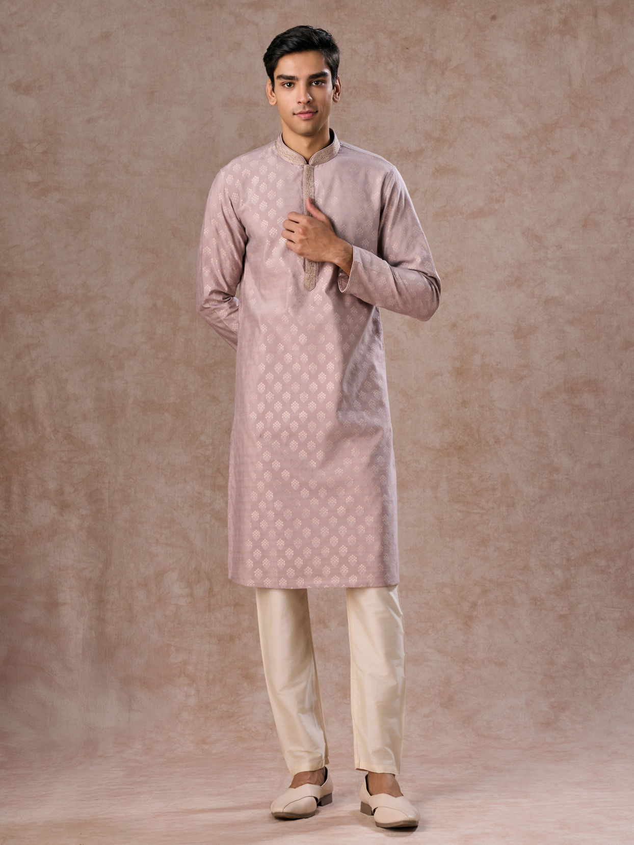 Manyavar Men Elegant Lilac Kurta Pajama Set