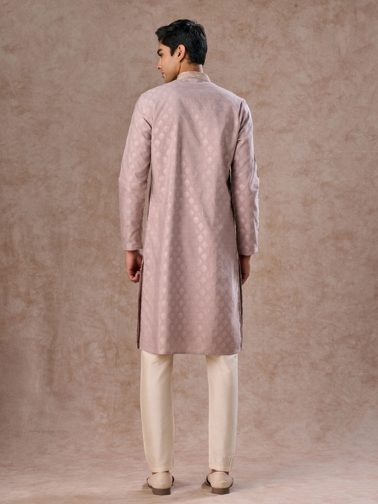 Manyavar Men Elegant Lilac Kurta Pajama Set