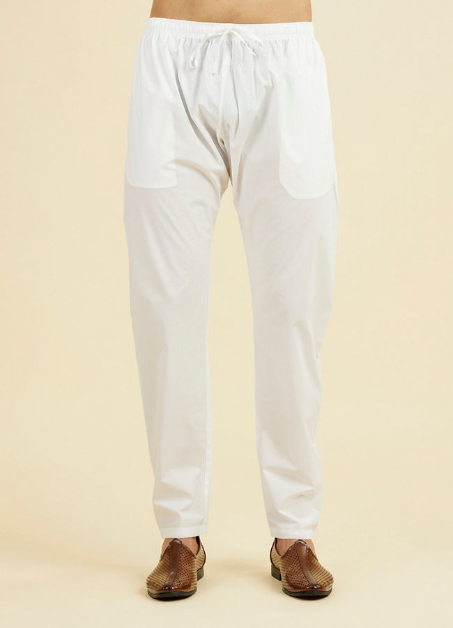Manyavar Men Elegant Ivory Kurta Pajama Set