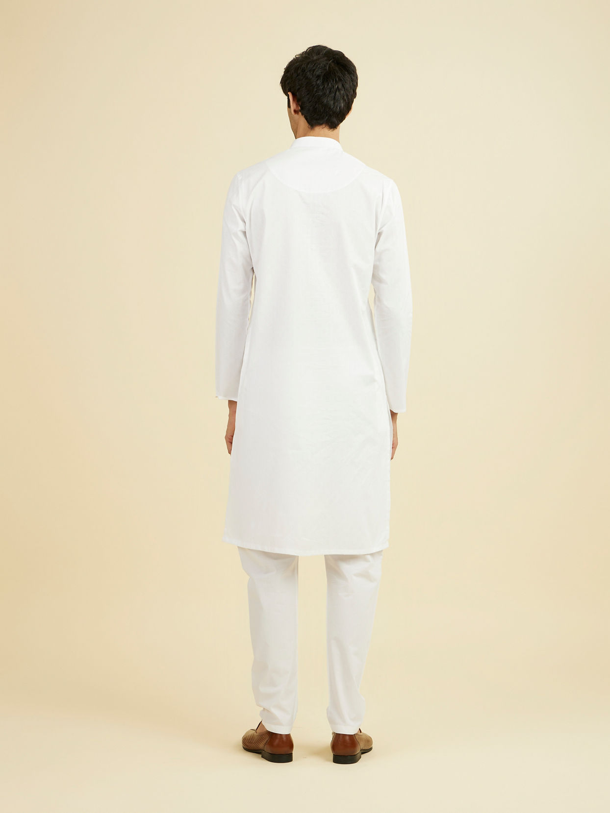 Manyavar Men Elegant Ivory Kurta Pajama Set