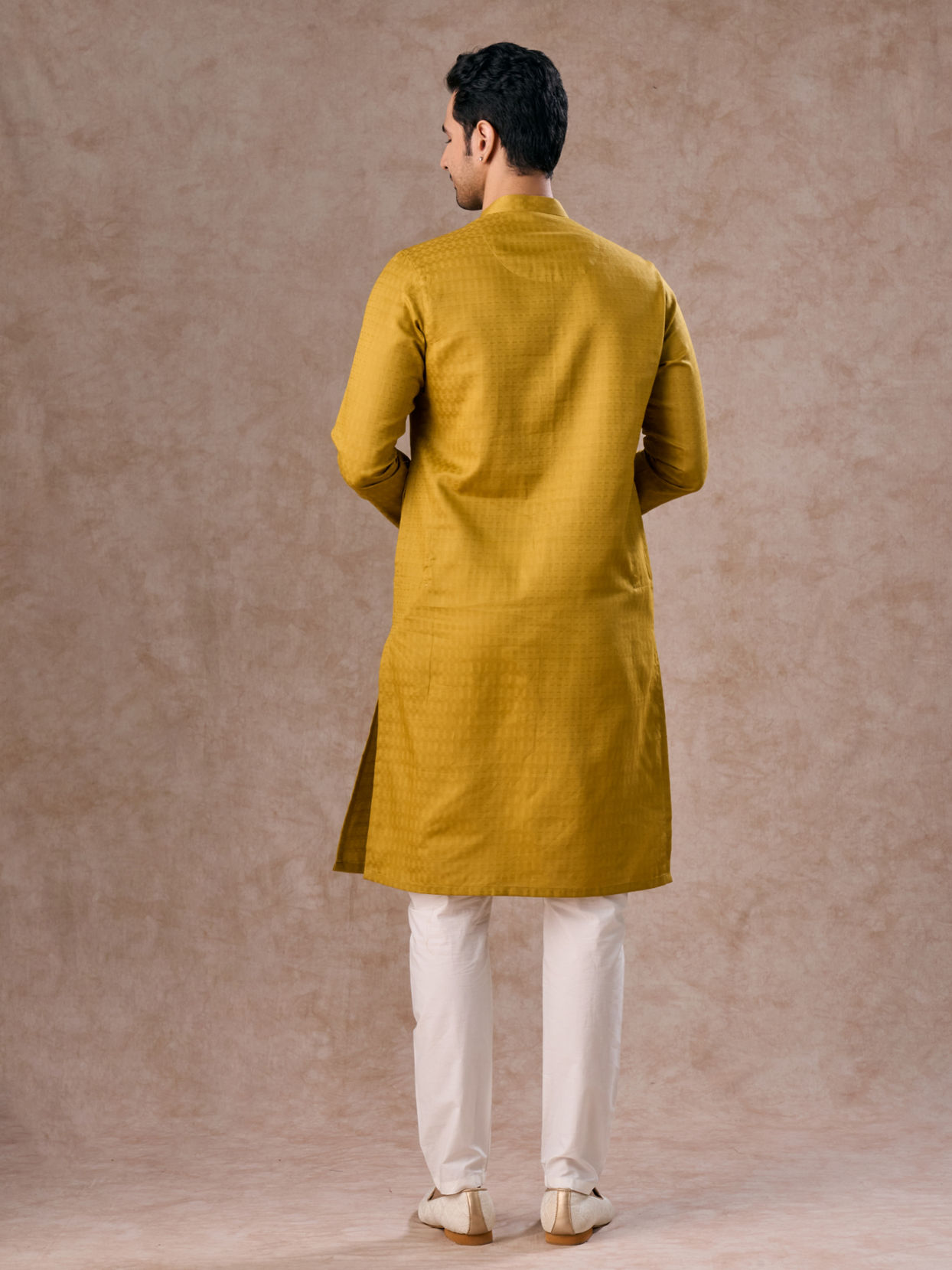 Manyavar Men Emerald Elegance Kurta Pajama