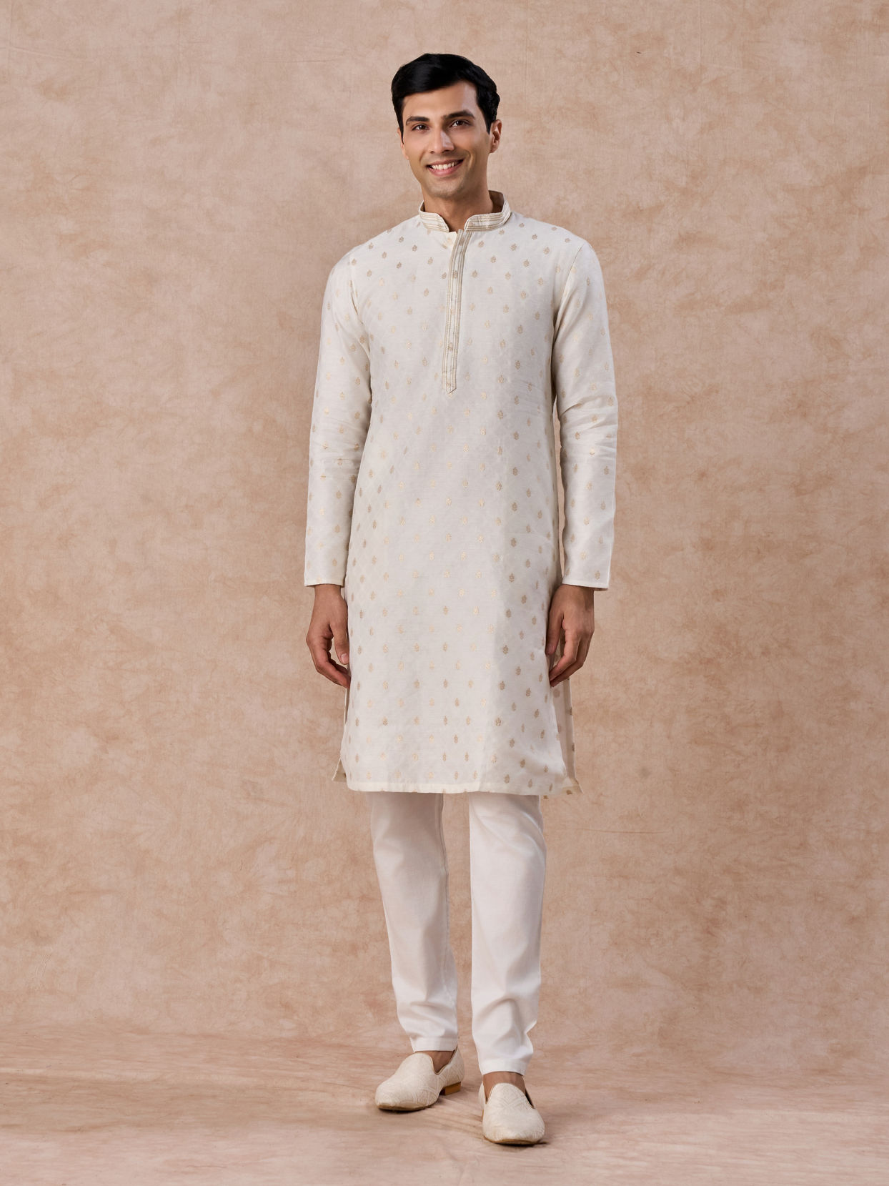 Manyavar Men Creamy Delight Kurta Pajama
