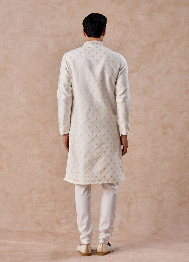 Manyavar Men Creamy Delight Kurta Pajama