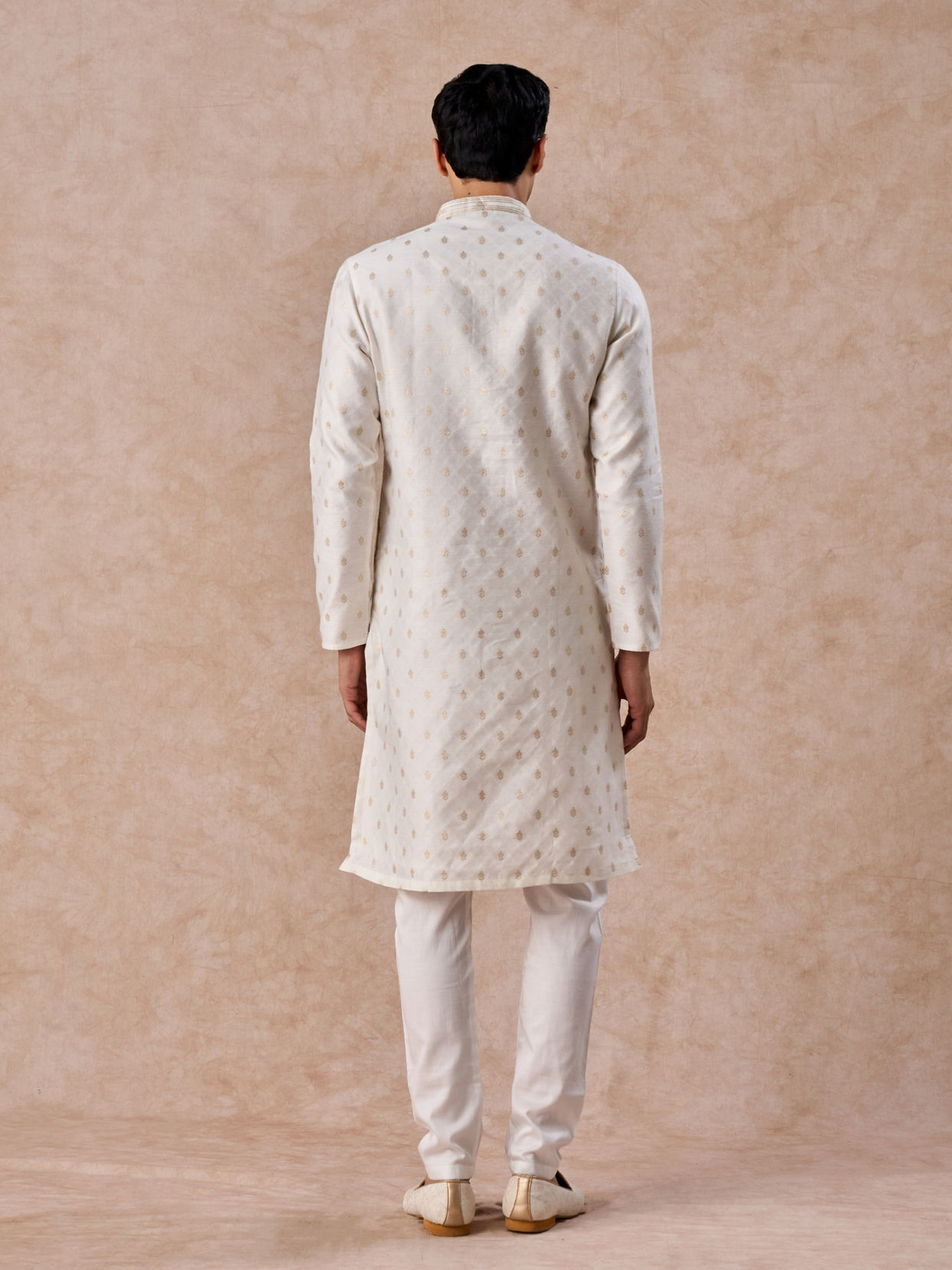 Manyavar Men Creamy Delight Kurta Pajama
