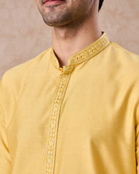 Manyavar Men Sunny Delight Kurta Pajama