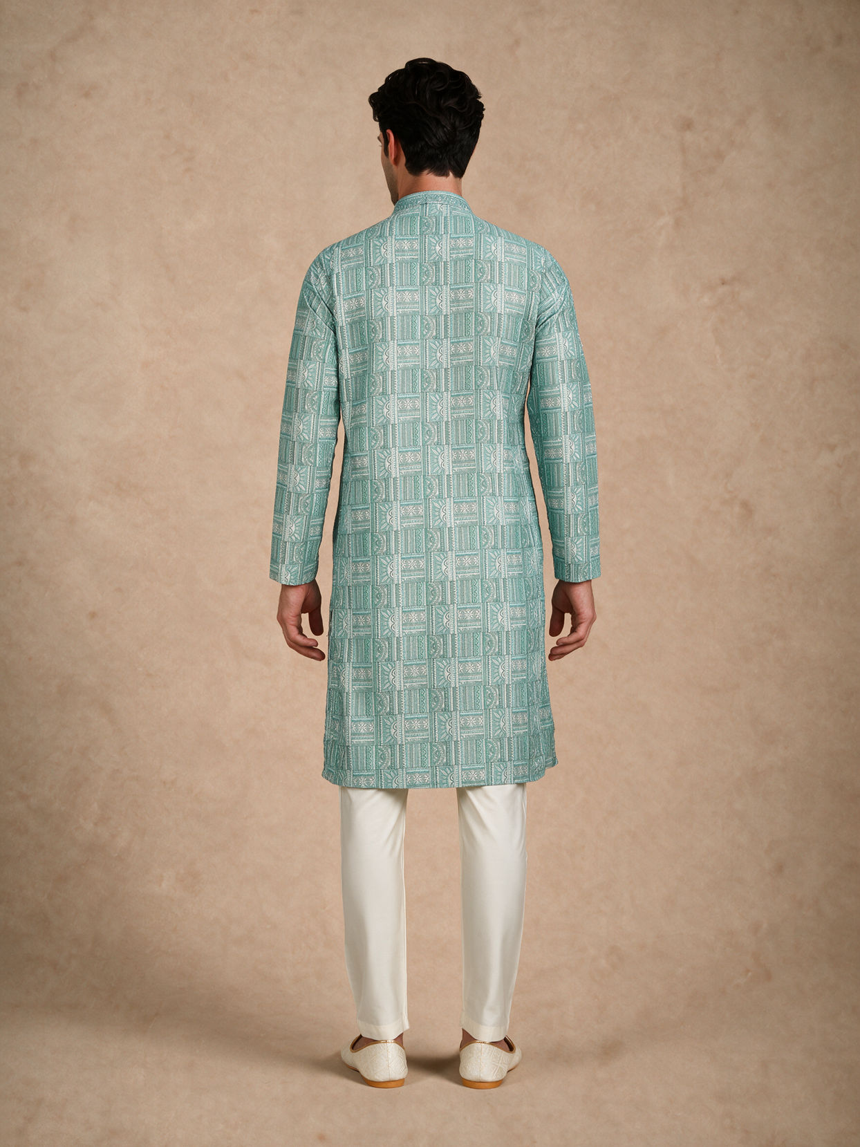 Manyavar Men Green Blended Cotton Kurta Pajama