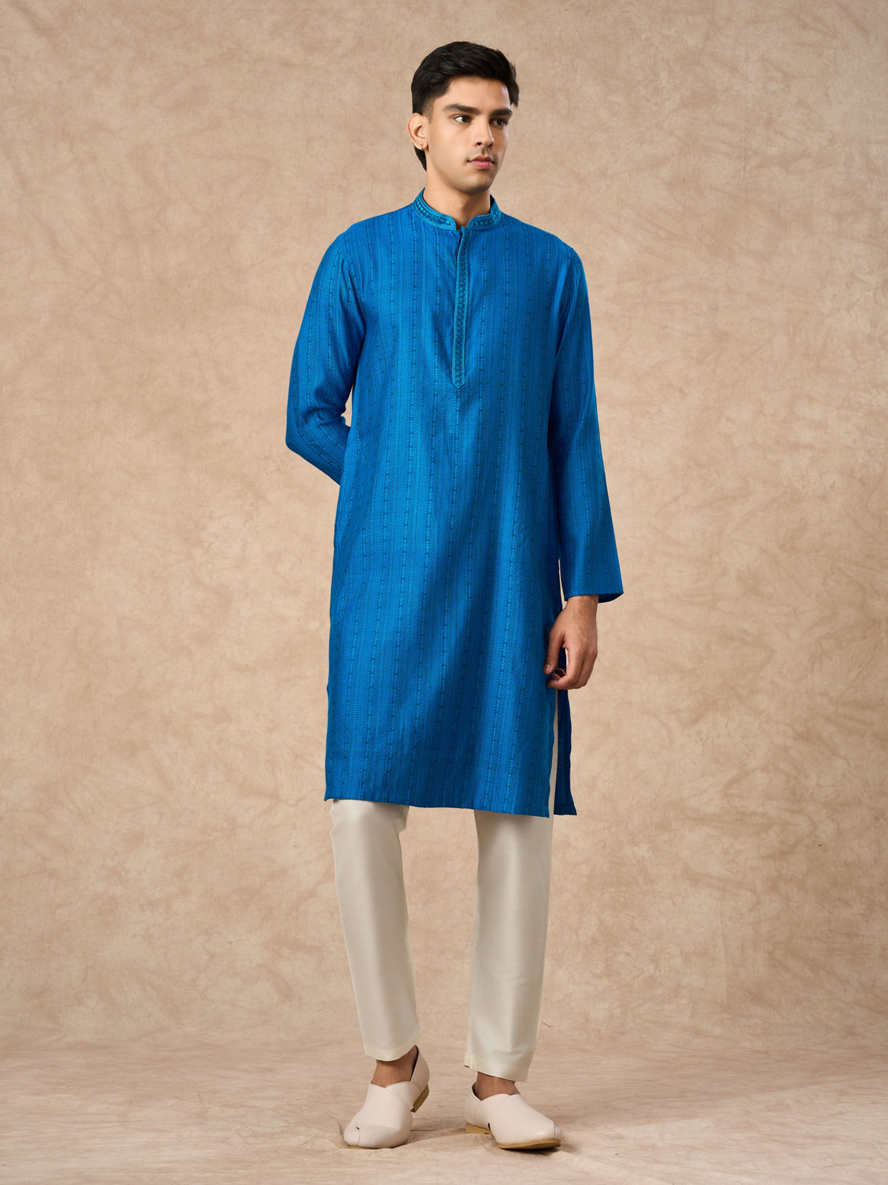 Manyavar Men Mid Blue Blended Viscose Kurta Pajama