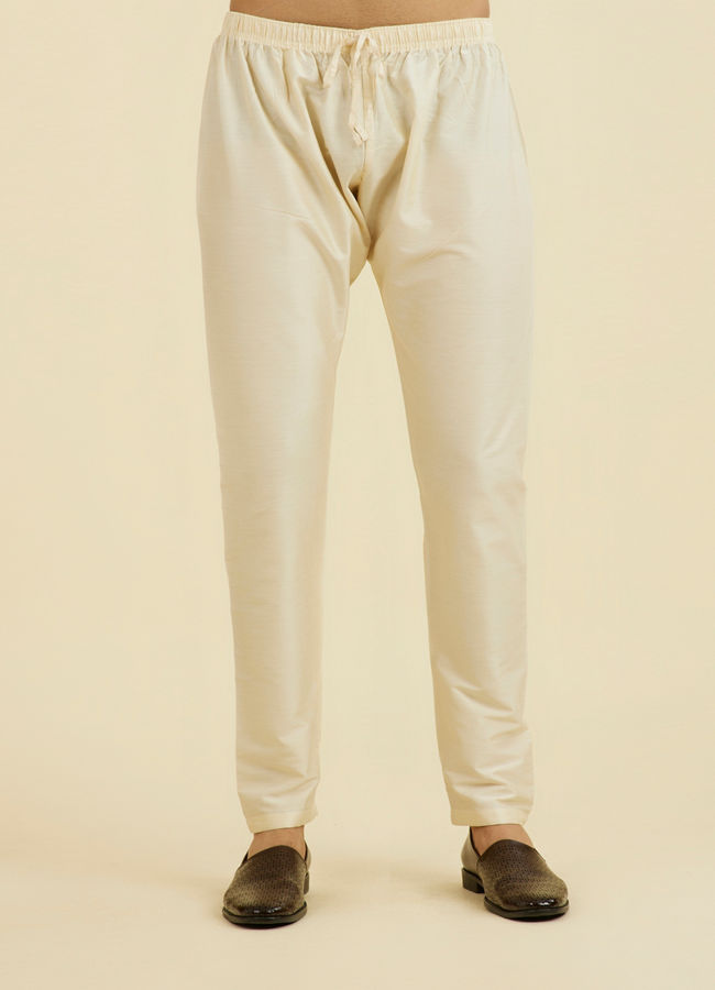 Manyavar Men Elegant Lilac Brocade Kurta Pajama