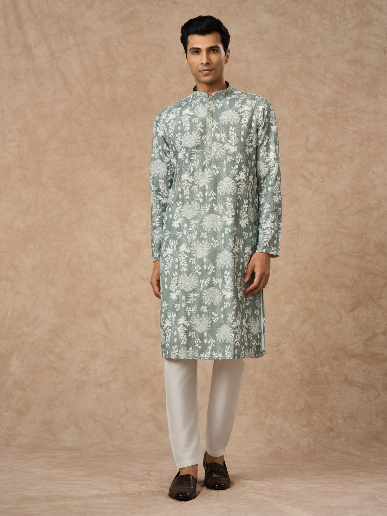 Manyavar Men Light Mid Green Blended Cotton Printed Kurta Pajama
