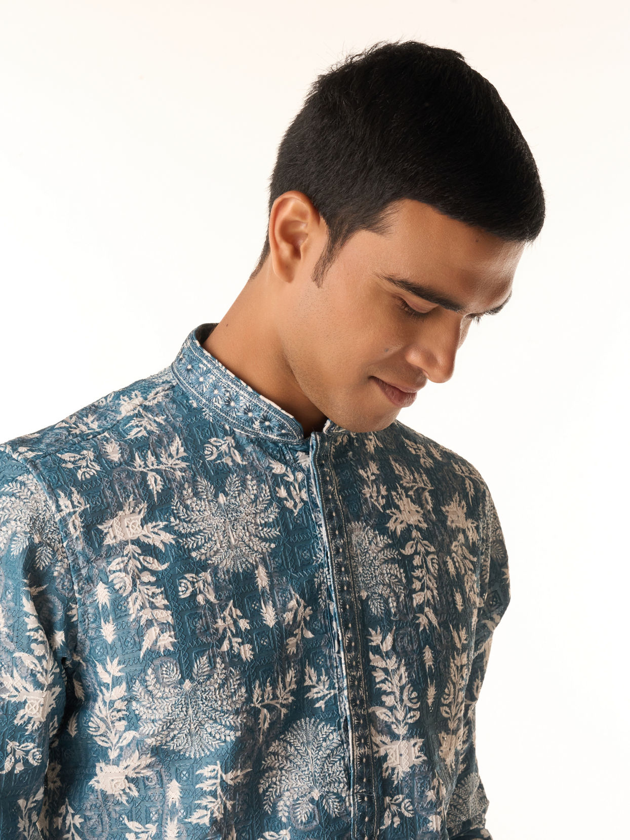Manyavar Men Greyish Blue Blended Cotton Kurta Pajama with Printed