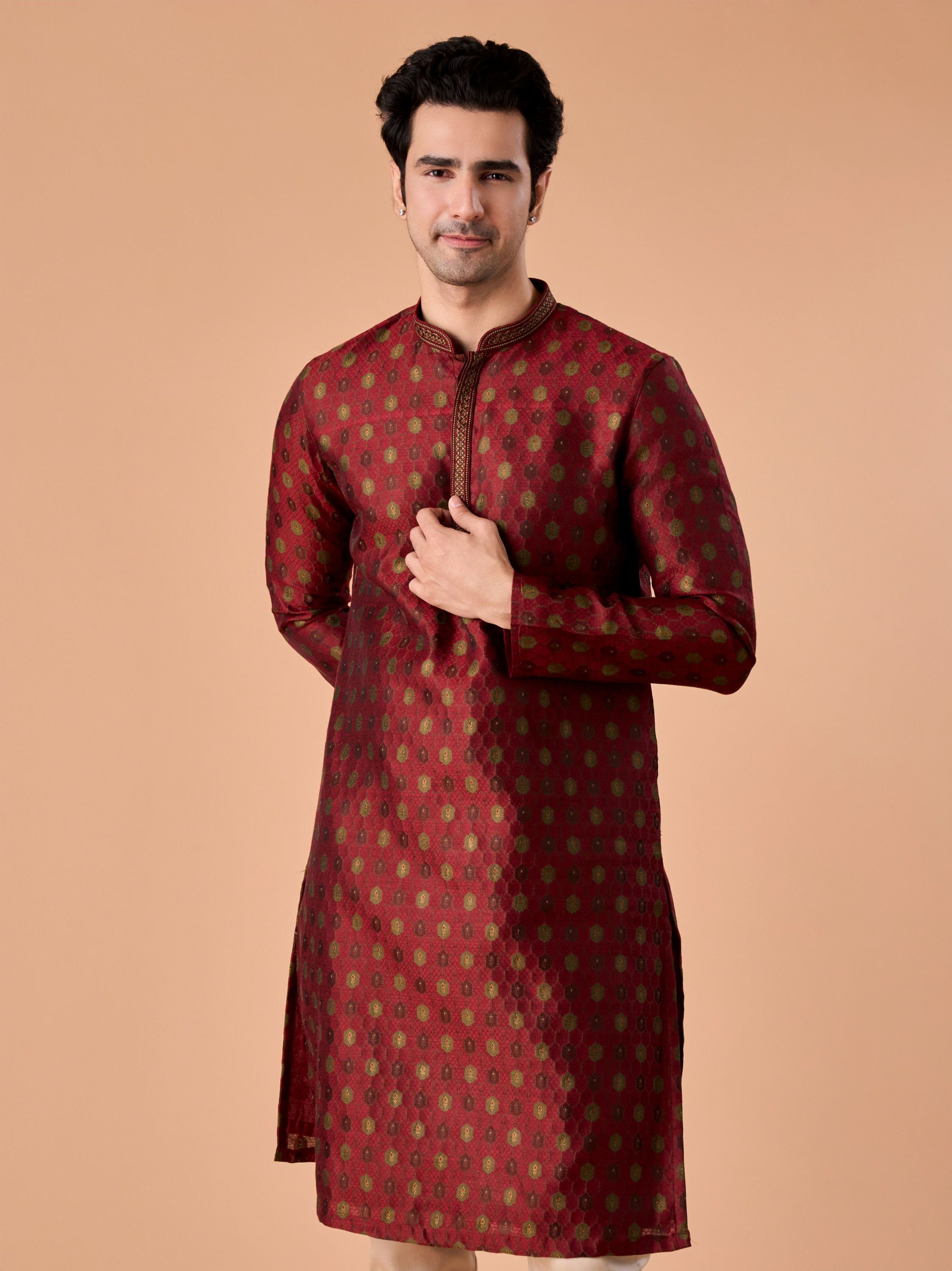 Manyavar Men Maroon Majesty Brocade Kurta Pajama