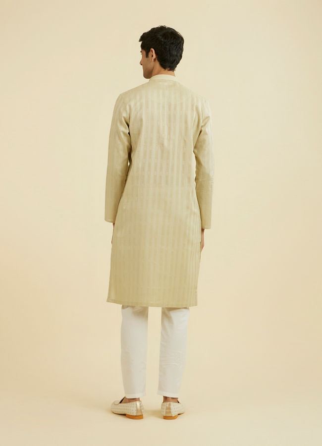 Manyavar Men Pista Green Kurta Pajama Set