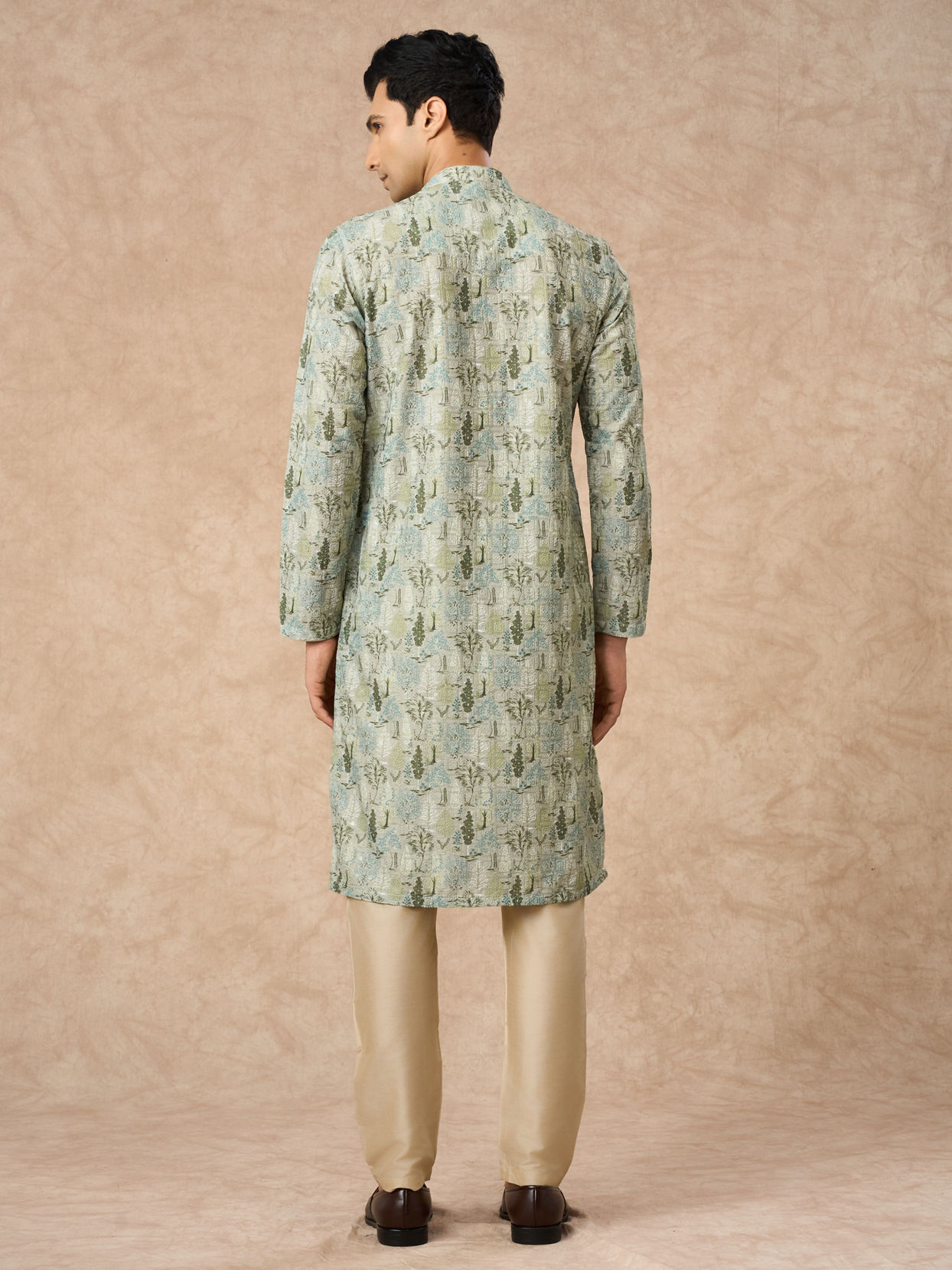 Manyavar Men Light Mid Green Blended Cotton Kurta Pajama with Print