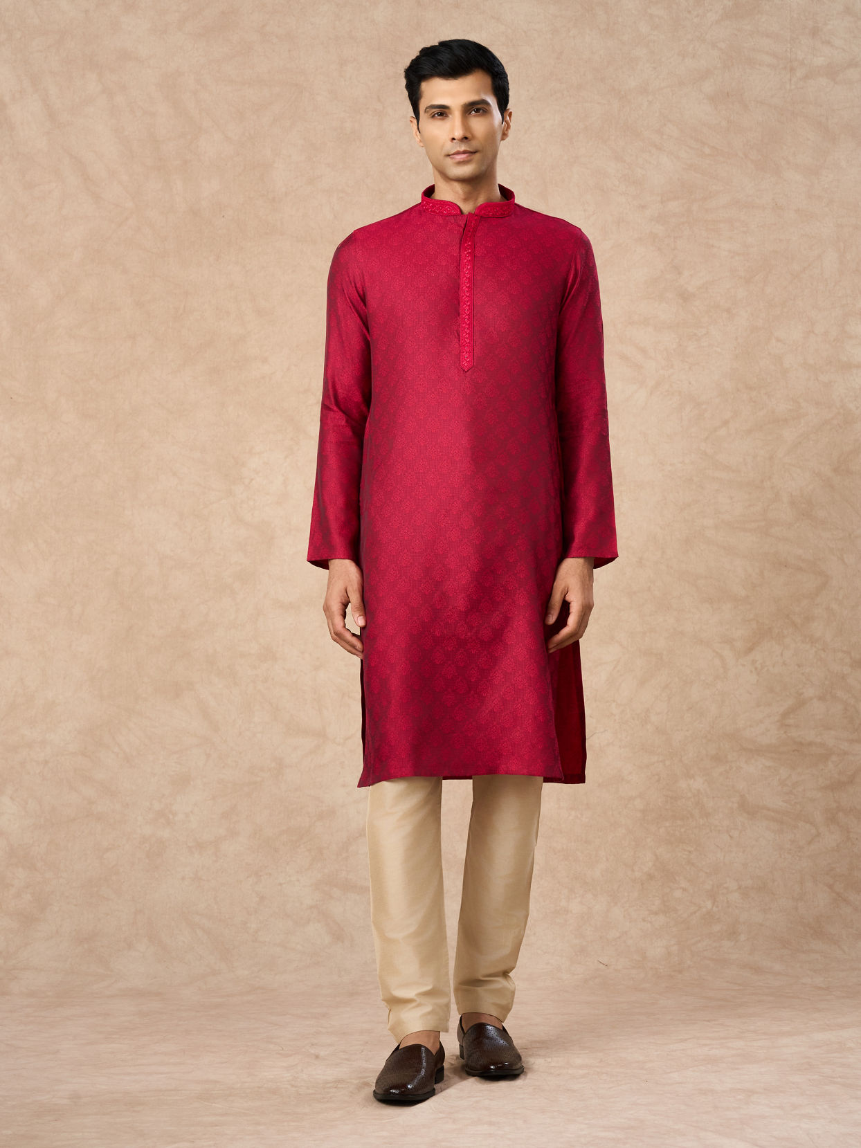 Manyavar Men Pink Blended Viscose Kurta Pajama