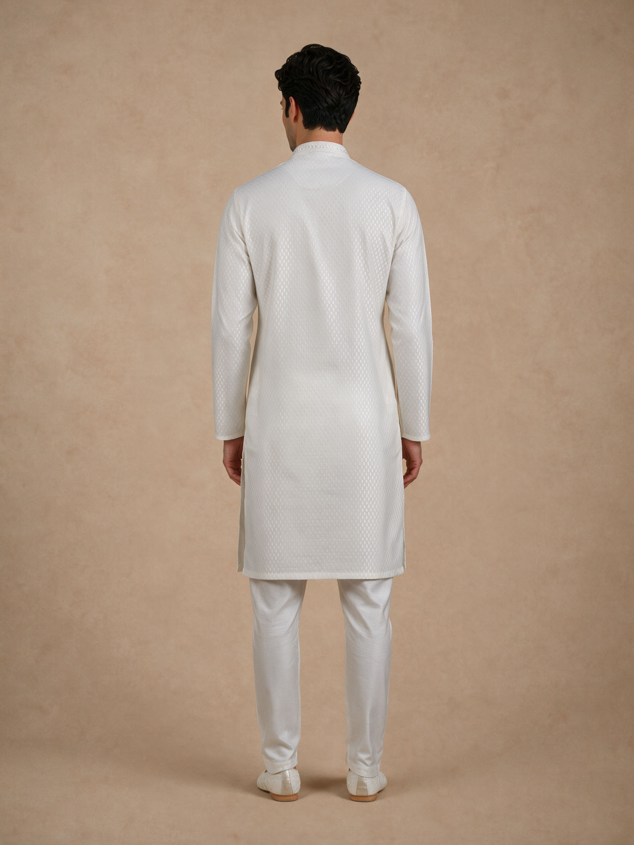 Manyavar Men White Blended Viscose Kurta Pajama with Self-Texture