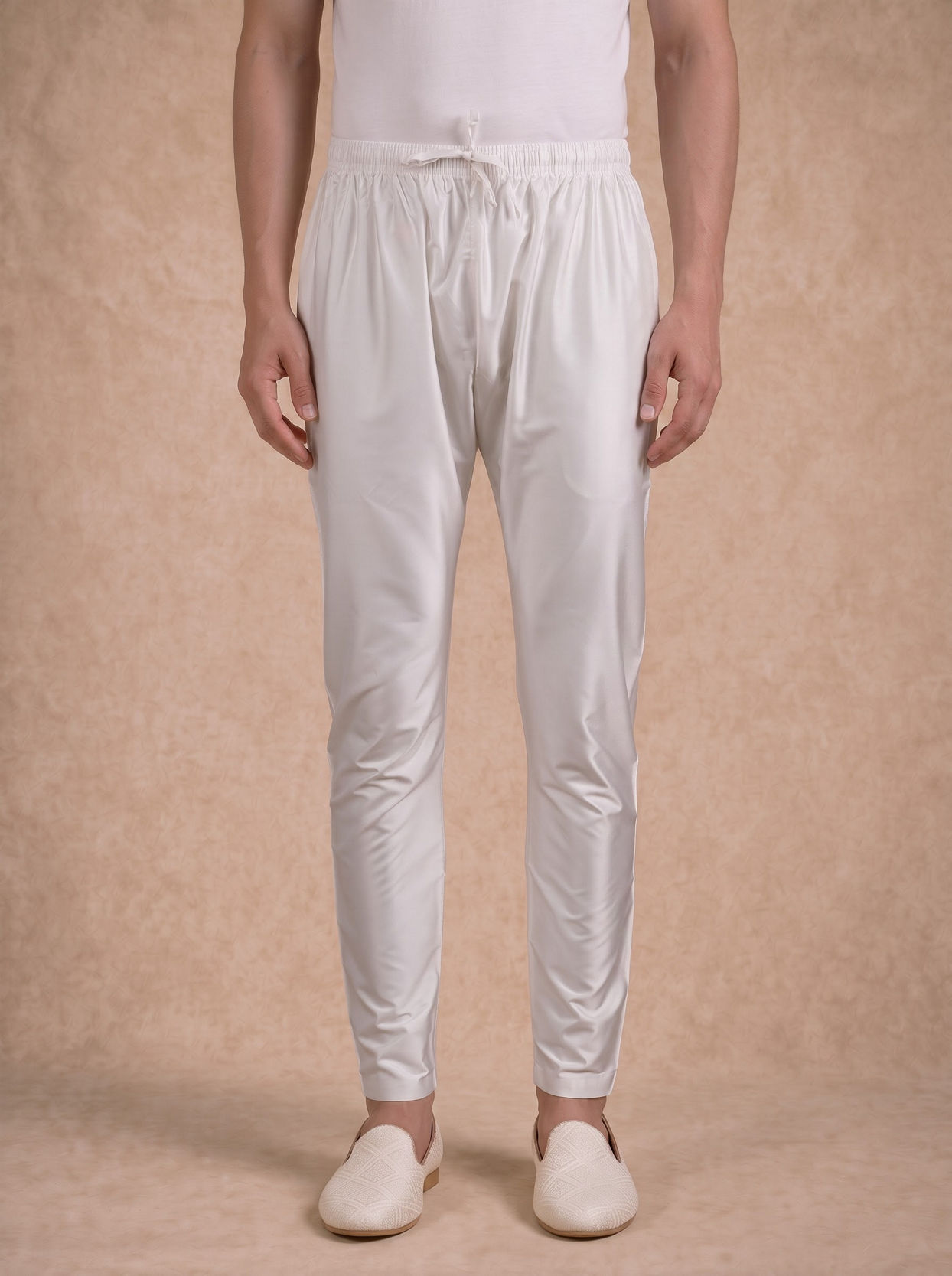 Manyavar Men White Blended Viscose Kurta Pajama with Self-Texture
