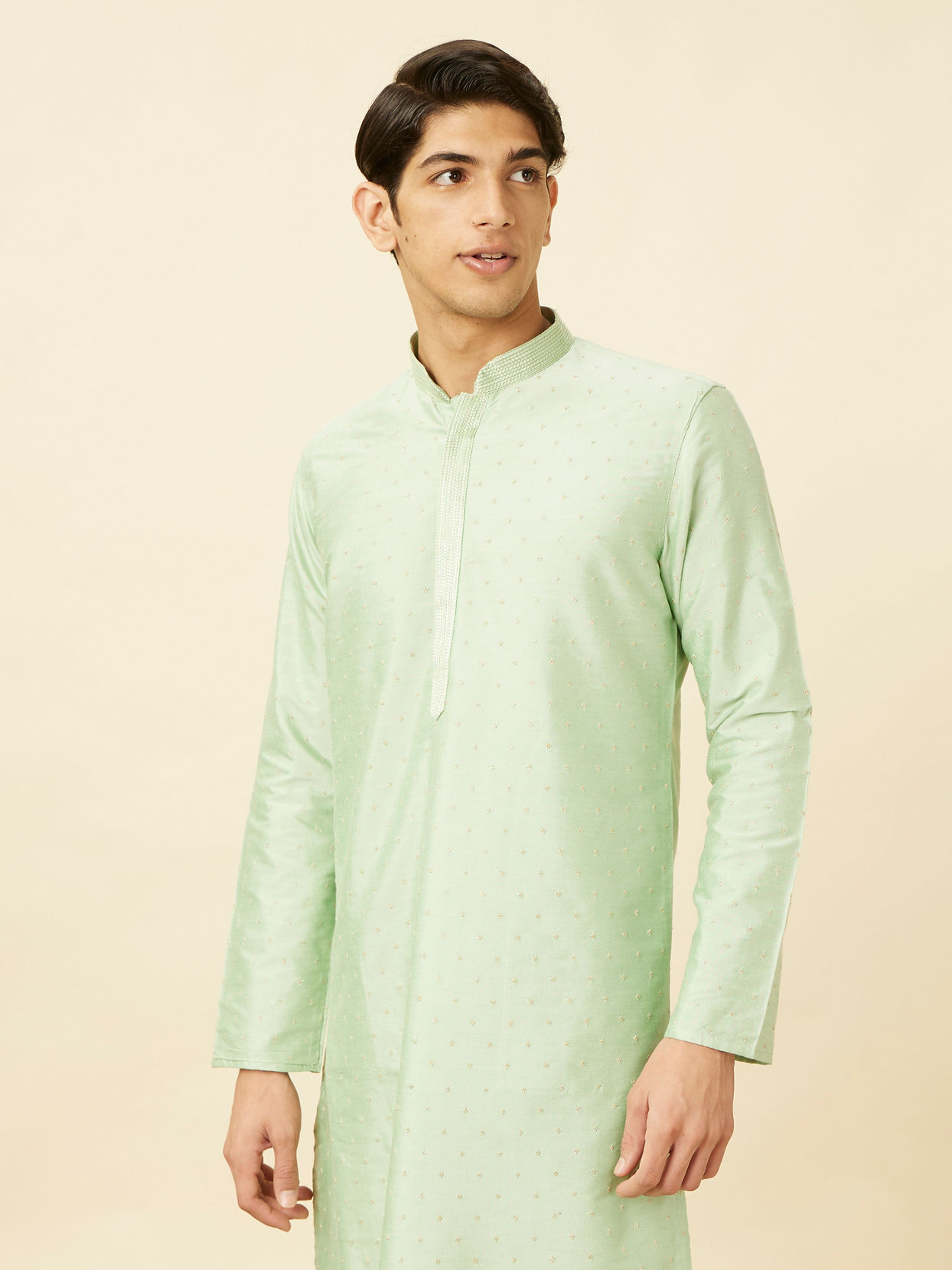 alt message - Manyavar Men Summer Green Embellished Kurta Set image number 0