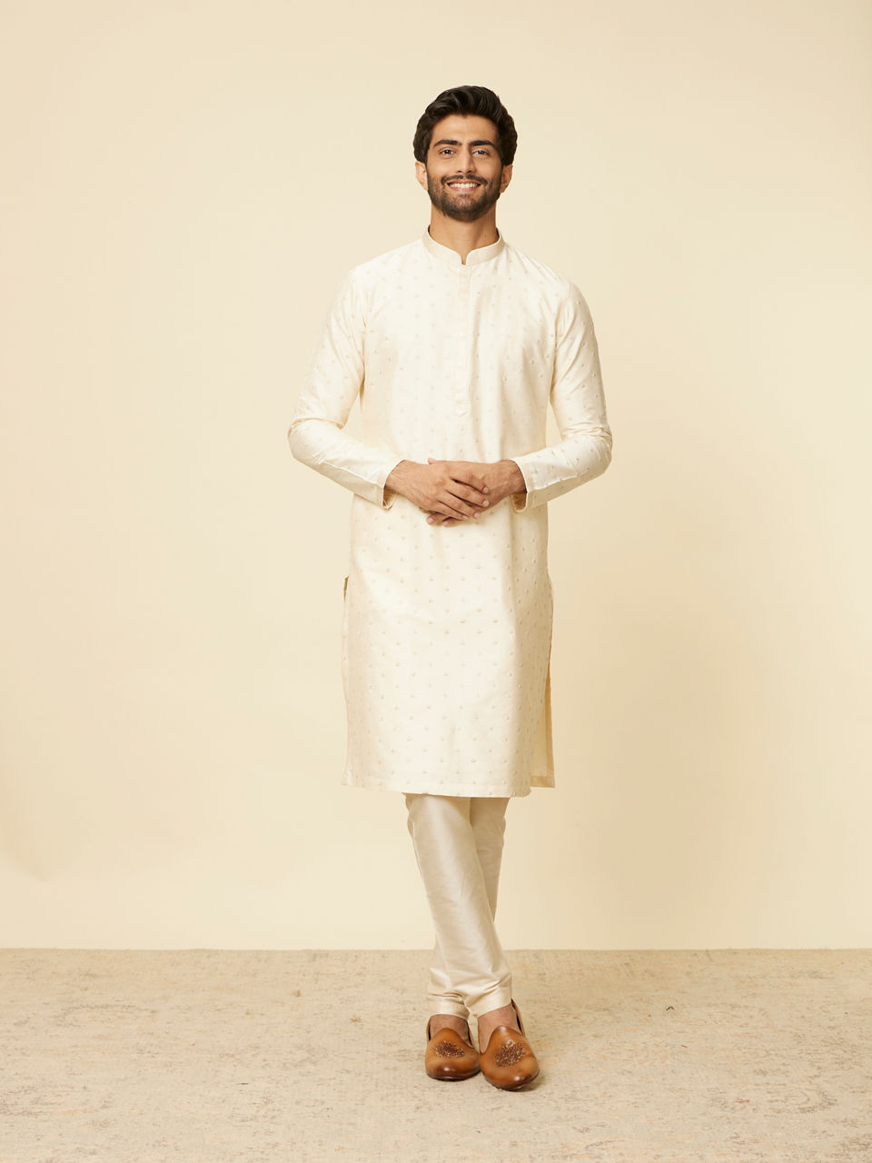 Manyavar Men Cream Buta Floral Buta Motif Patterned Kurta Set